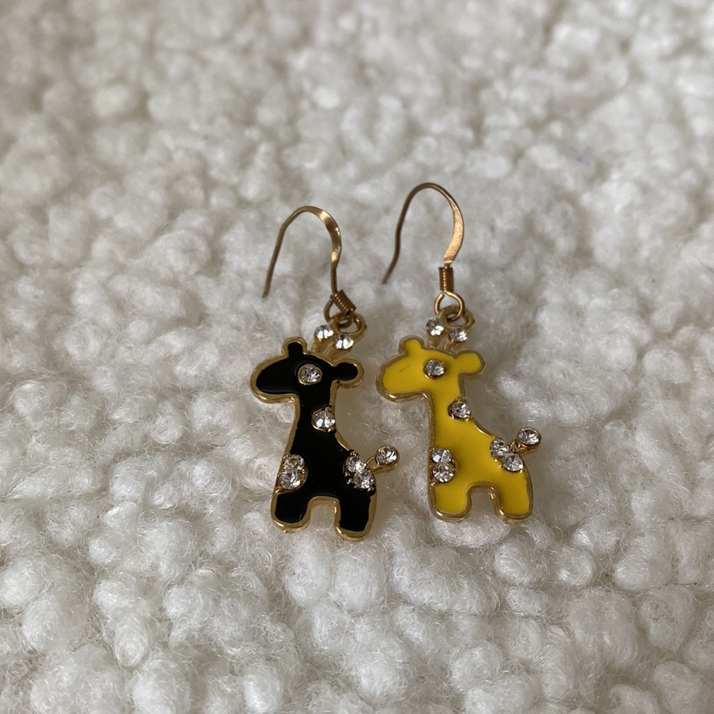 Zebra Earring - Picture 2 of 2